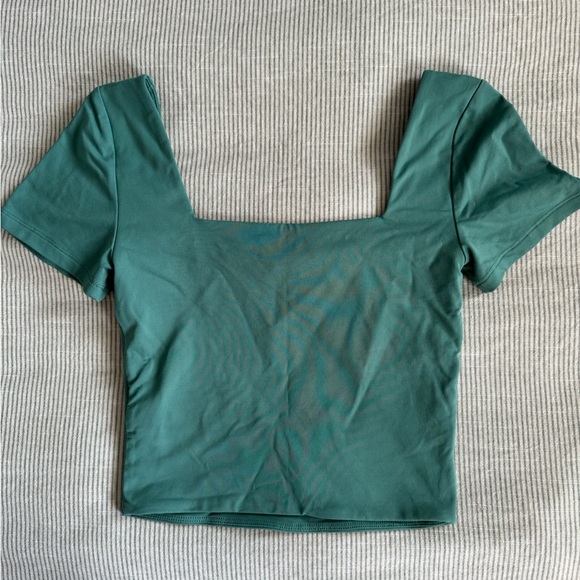 ARITIZIA babaton contour square neck TSHIRT - Picture 4 of 4